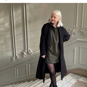 COS black coat, extremely warm